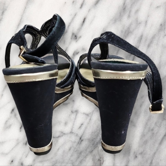 White House Black Market Strappy Wedge Sandals Size 7.5 - Picture 3 of 6